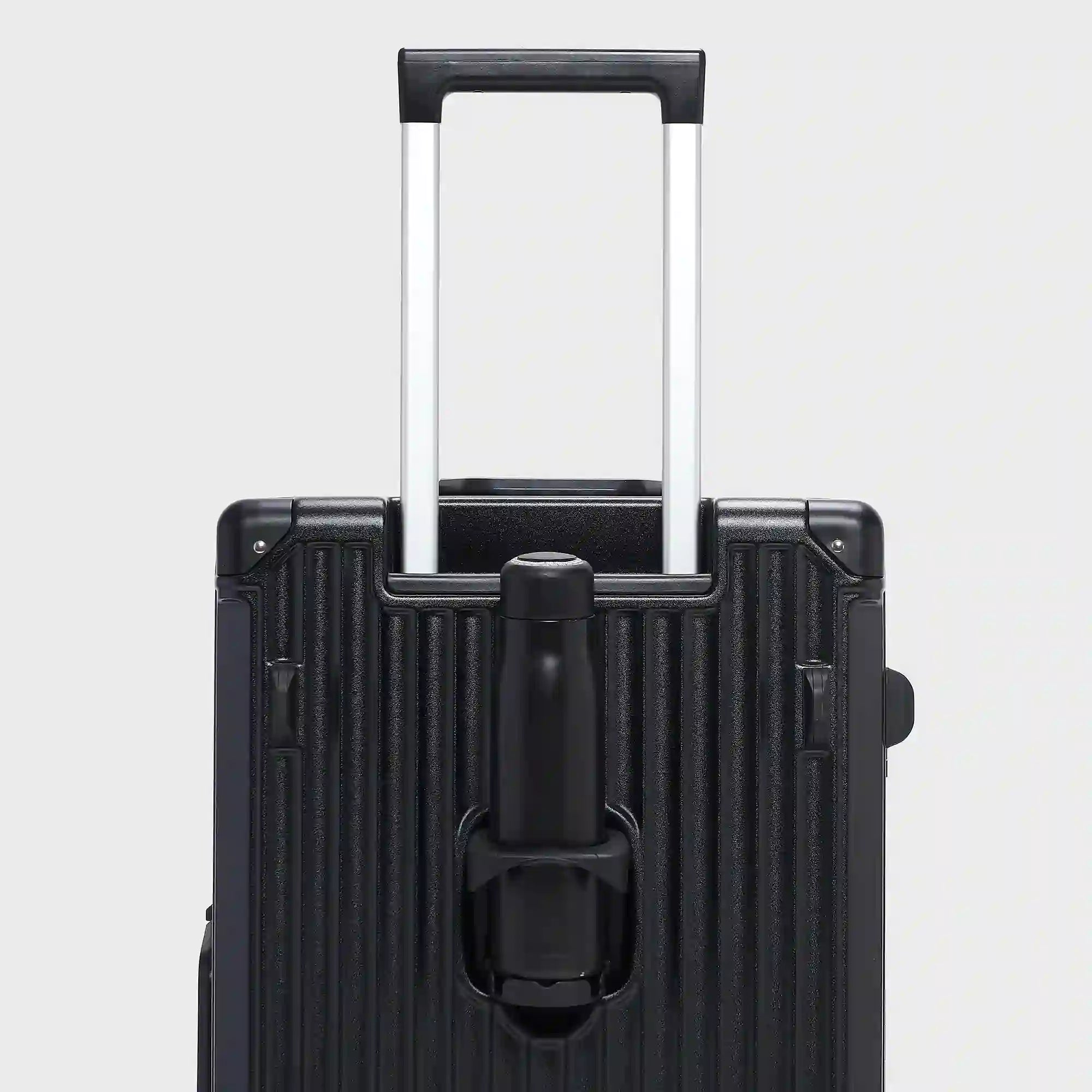 The Titan Black (28 Inch)