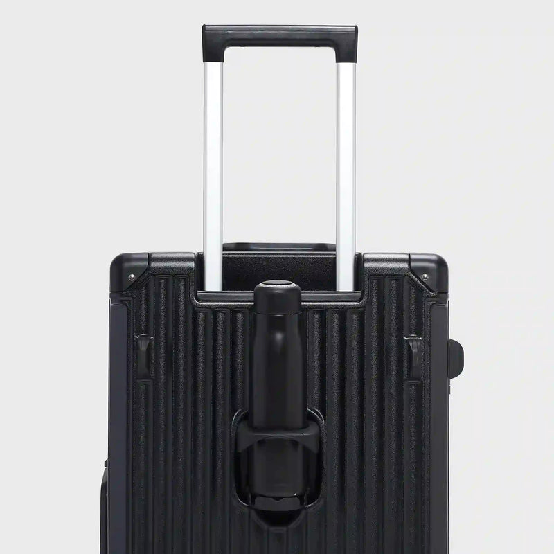 The Titan Black (28 Inch)