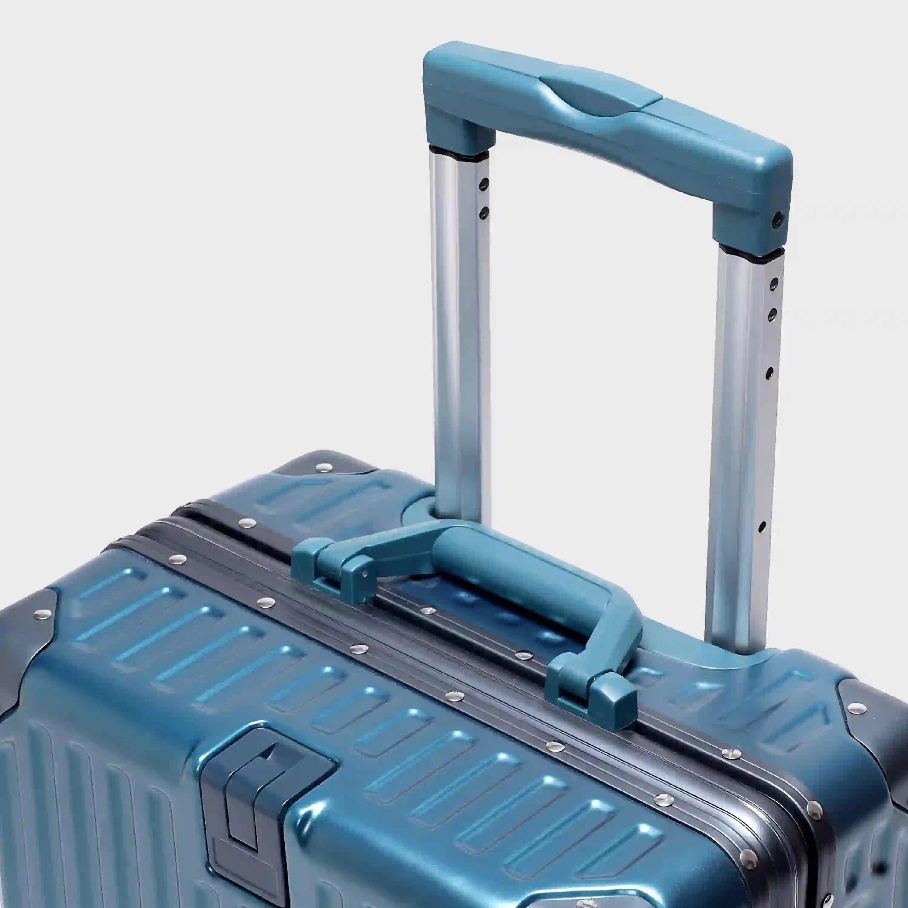 Mocan Luxe Blue