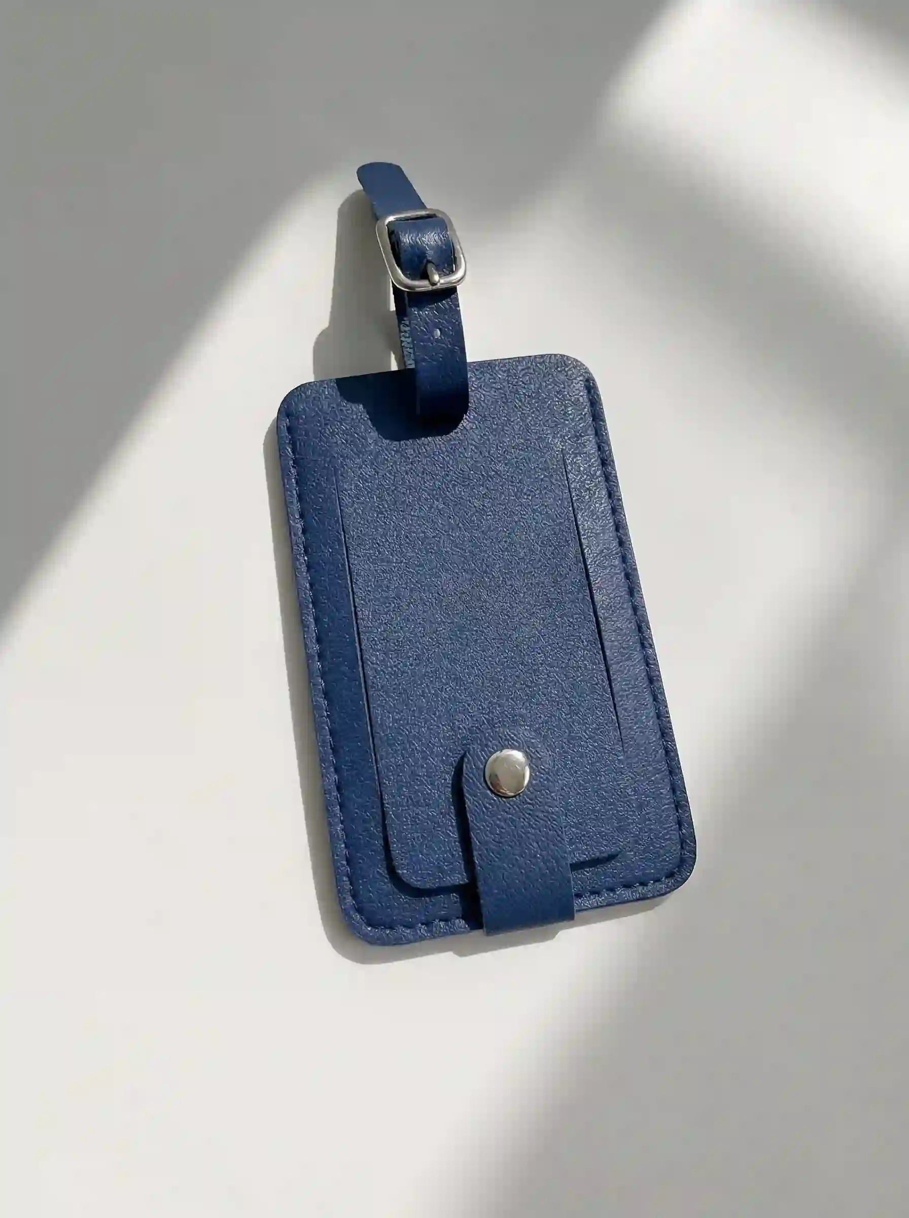MOCAN navy blue leather luggage tag